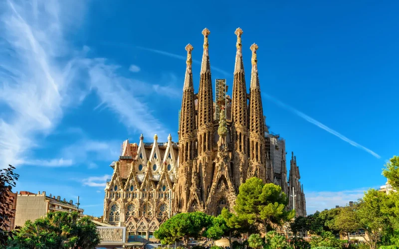 Nativity-facade-Sagrada-Familia-cathedral-Barcelona-Spain