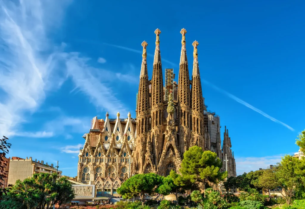 Nativity-facade-Sagrada-Familia-cathedral-Barcelona-Spain