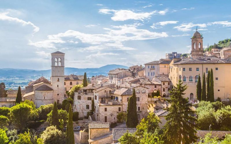 iStock624912828_Assisi_800x2400