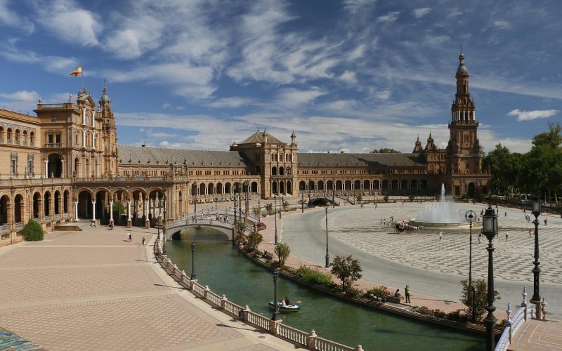spain-square-573805_1280