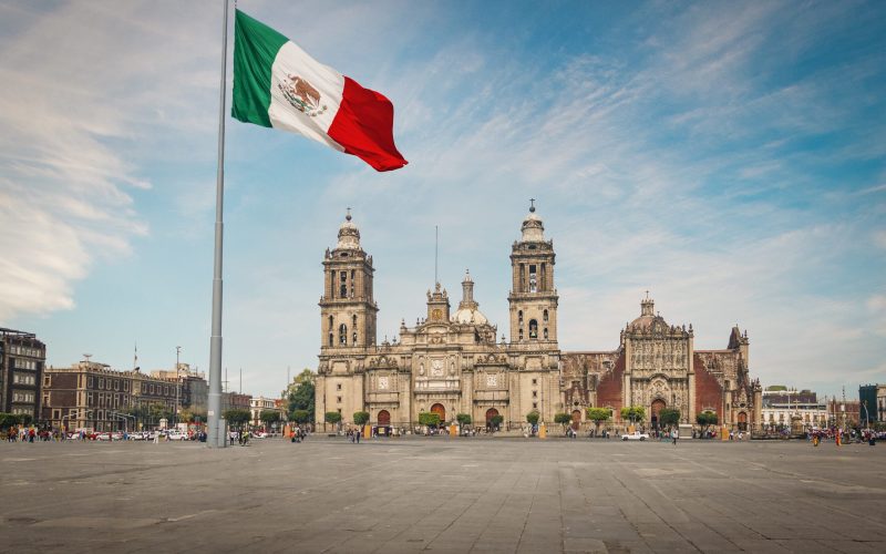 zocalo-square-and-mexico-city-cathedral-mexico-c-2026-03-09-02-52-14-utc (2)